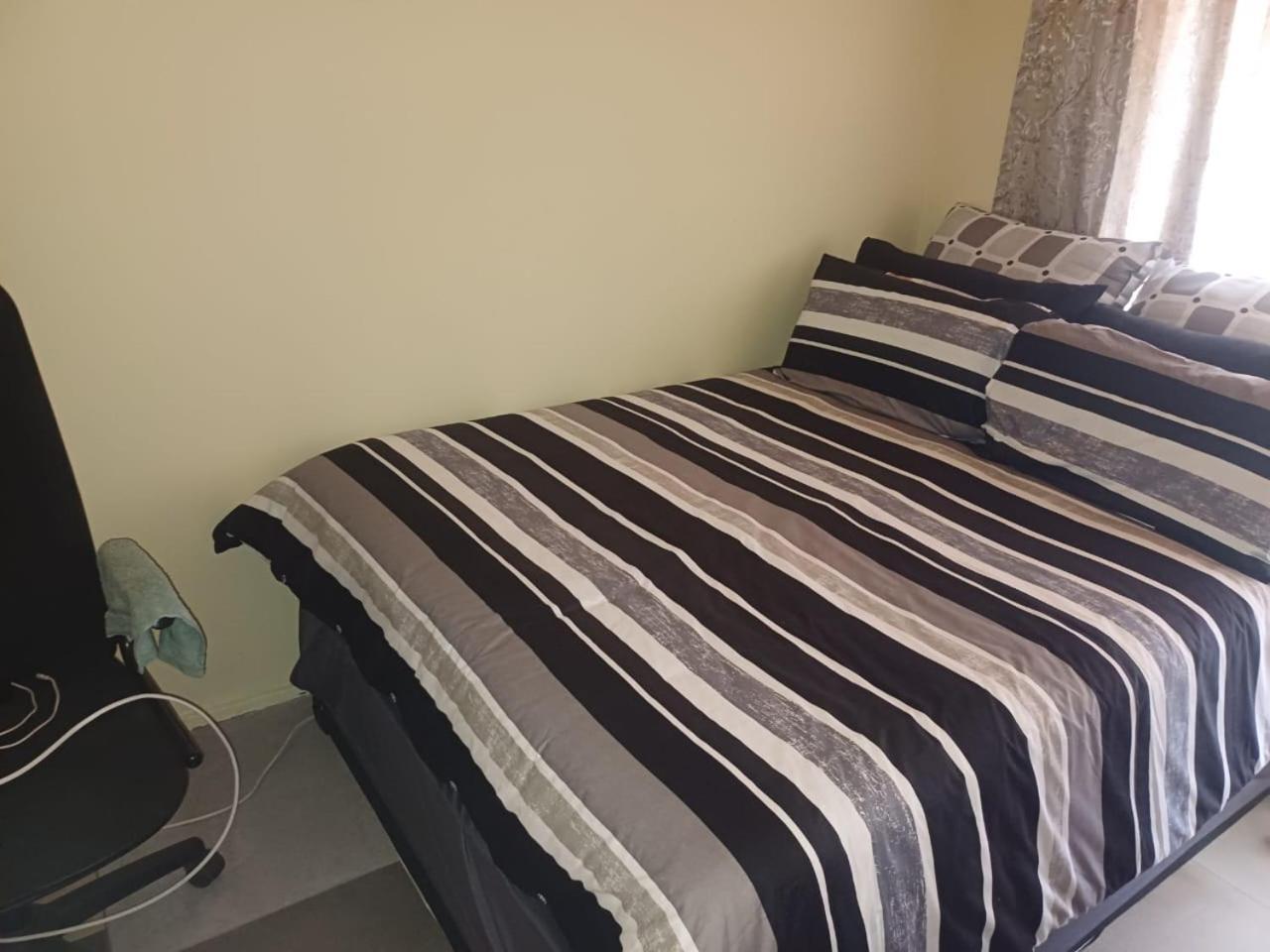 Kempton Park Lodge Esther Park Экстерьер фото